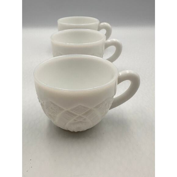 McKee White Milk Glass Thatcher Concord Punch Cup Mug 3pc Set - Picture 11 of 11